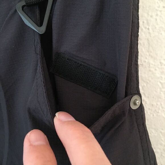 Obermeyer ALT3 Hydroblock black ski pants 10 - Picture 12 of 15